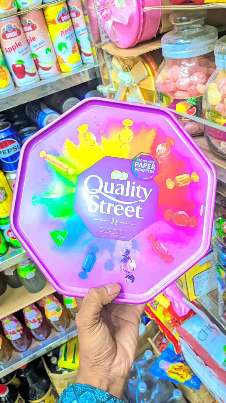 Nestle Quality Street Tub 600g – Assorted Milk & Dark Chocolates and Toffees